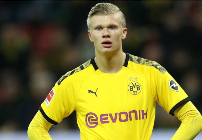 幸福甜蜜，高准翼爱人社媒分享婚纱照拍摄花絮