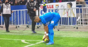 官方：马来西亚裁判组将执法成都客战首尔，纳西鲁丁担任主裁