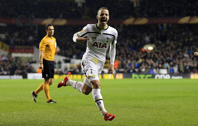 于根伟：开直播为缓解球员压力，我的工作不是研究网络资讯