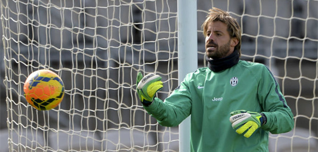 图片报：基米希因脚踝问题未全程参加训练，战海登海姆可能替补（图片报：基米希脚踝不适未全程合练，对阵海登海姆或从替补席出发）