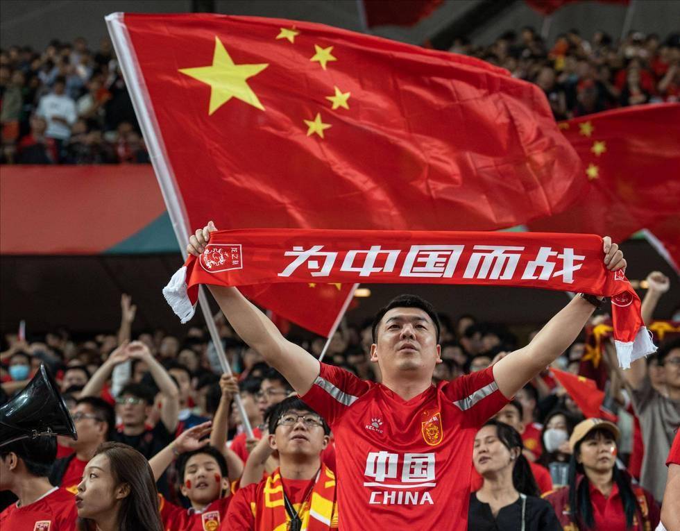 欧冠 联赛阶段第6轮，亚特兰大2比1切尔西