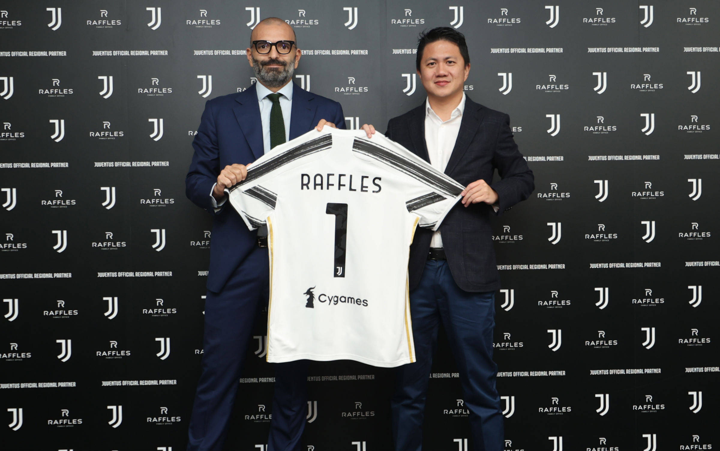 球报：利雅得胜利已就签下B费展开初步接触，钱不是问题