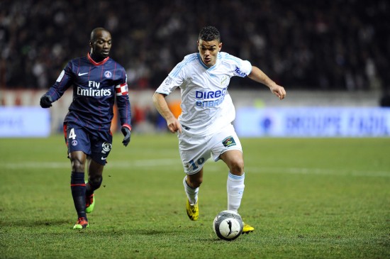 费内巴切官方：塔利斯卡右腿腘绳肌受伤，将缺席三到四周（费内巴切通报：塔利斯卡右腿腘绳肌受伤，预计缺席3至4周）