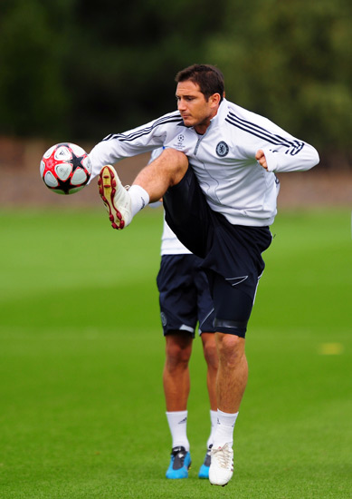 记者：梅西到诺坎普后请求工作人员入场许可，巴萨欣然同意