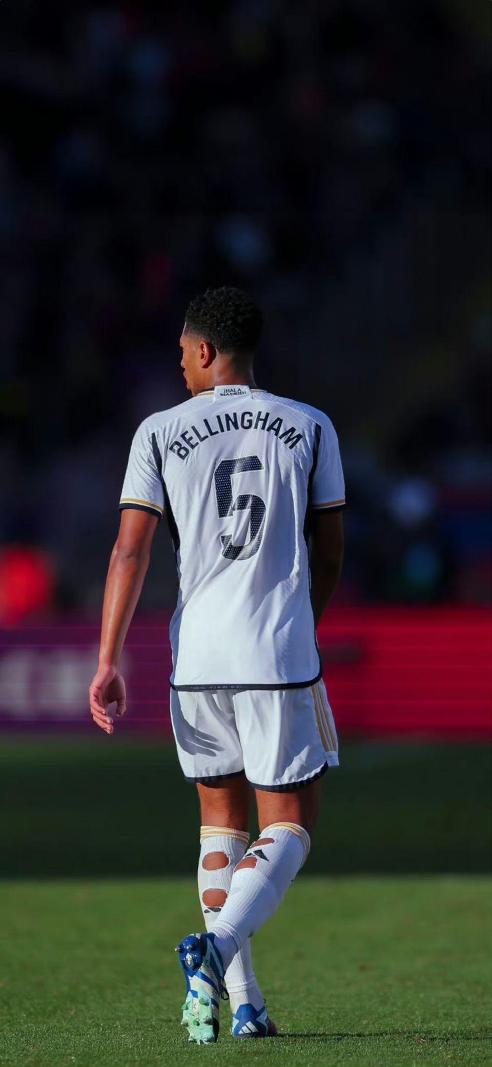 什克里尼亚尔：德国比我们强得多，我们踢得畏畏缩缩